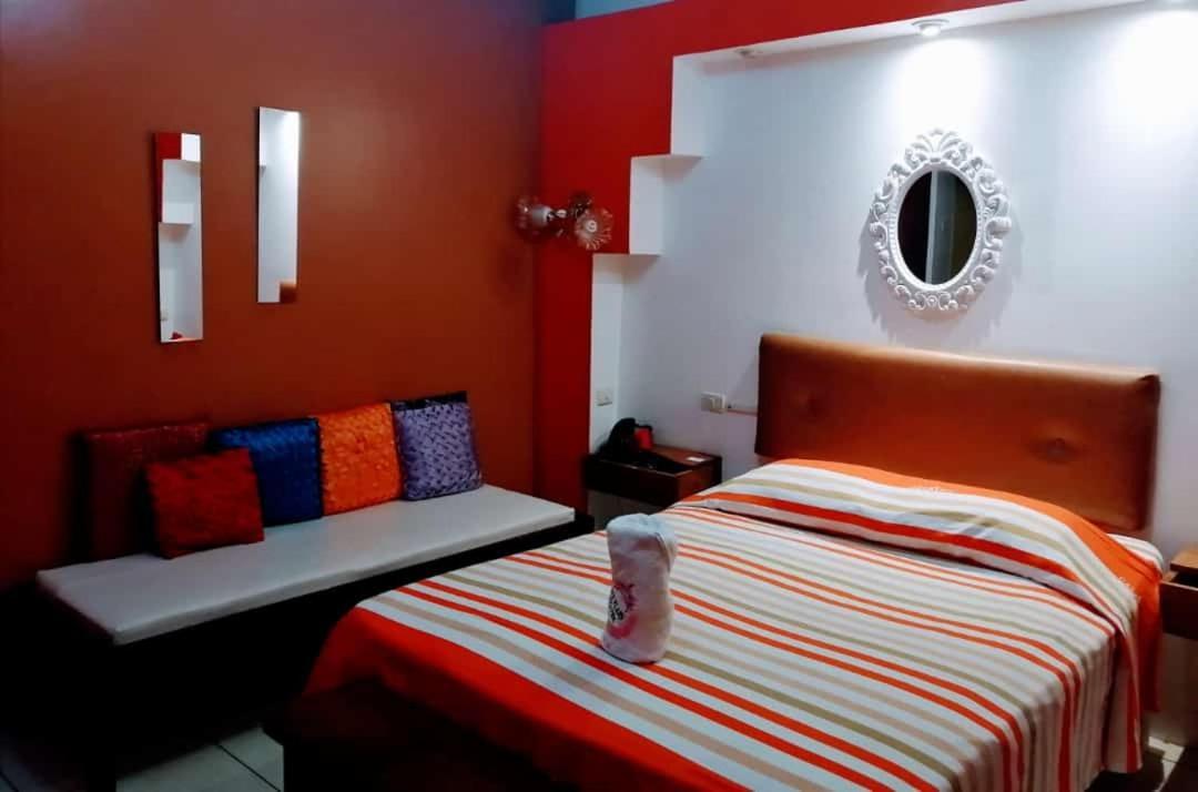 Stylus Hotel อีกีโตส ภายนอก รูปภาพ