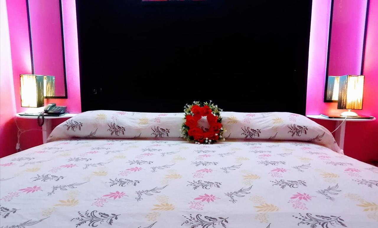 Stylus Hotel อีกีโตส ภายนอก รูปภาพ